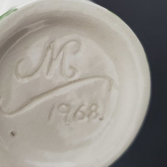 1968 Porcelain Pottery Creamer / Milk Server Diamond Cut Design Hobnail Accent - Picture 5 of 7